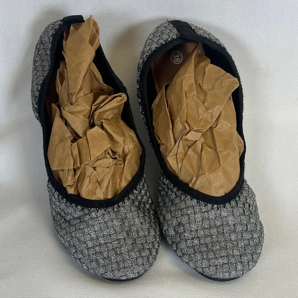 Bernie Mev Curlies Woven Slip-On Travel Ballet Flats Silver/Grey Size 38 NIB